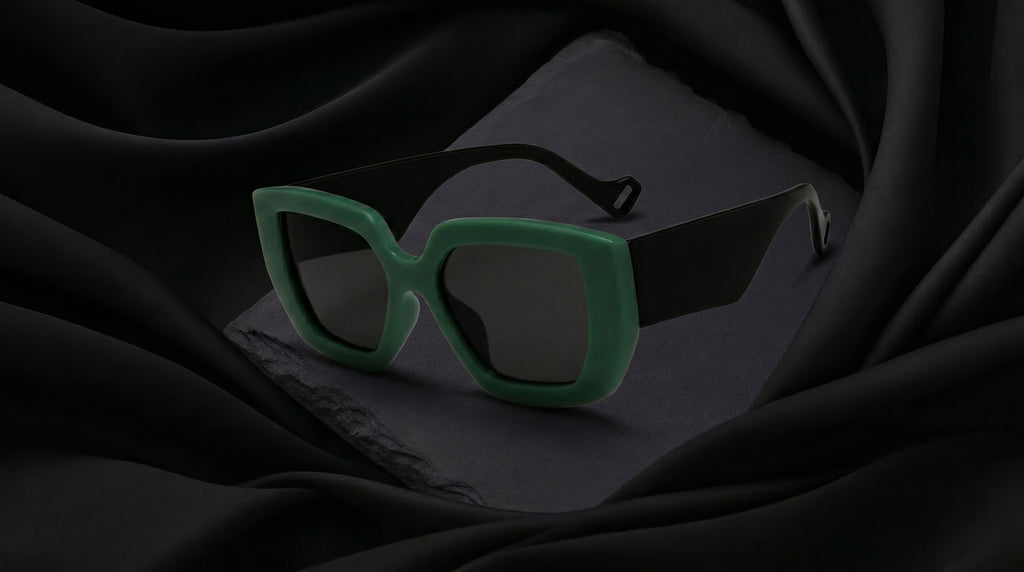 THE BOLD SQUARES (NOCTRA)