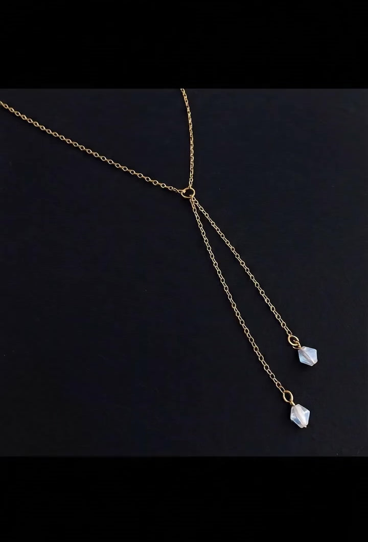 Opaline Droplet Lariat Necklace – Premium Gold-Plated Stainless Steel