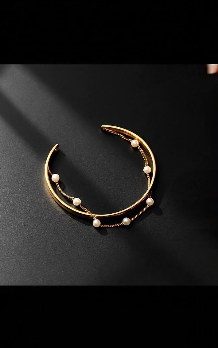 Luna Poise Bracelet Set Adjustable – Gold & Pearl Harmony
