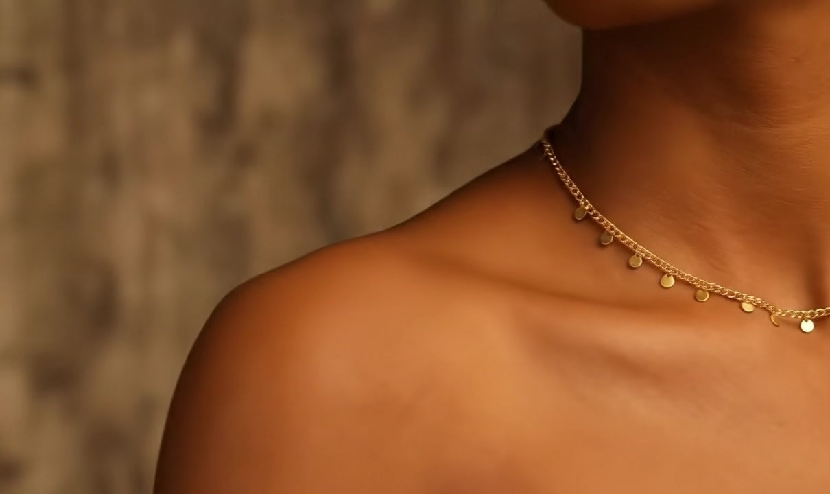 Golden Chain Necklace with Charms – Elegant & Timeless